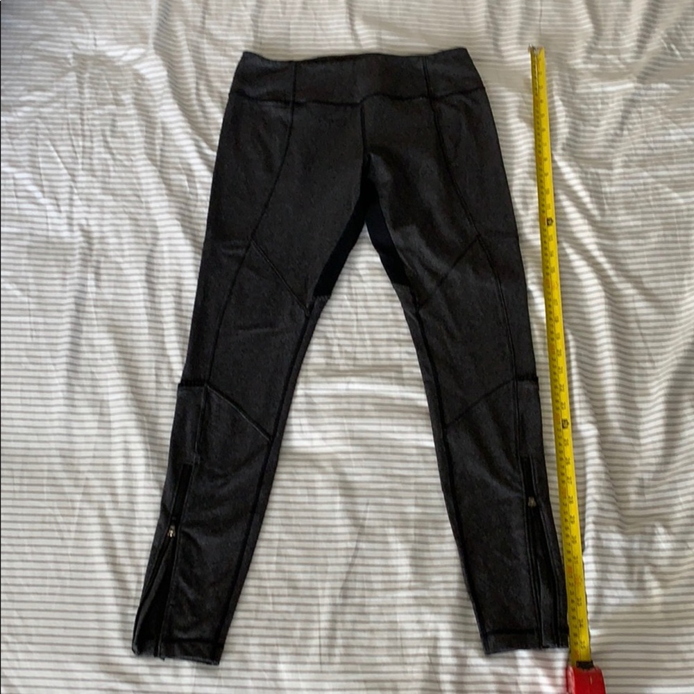 *Lululemon pants*